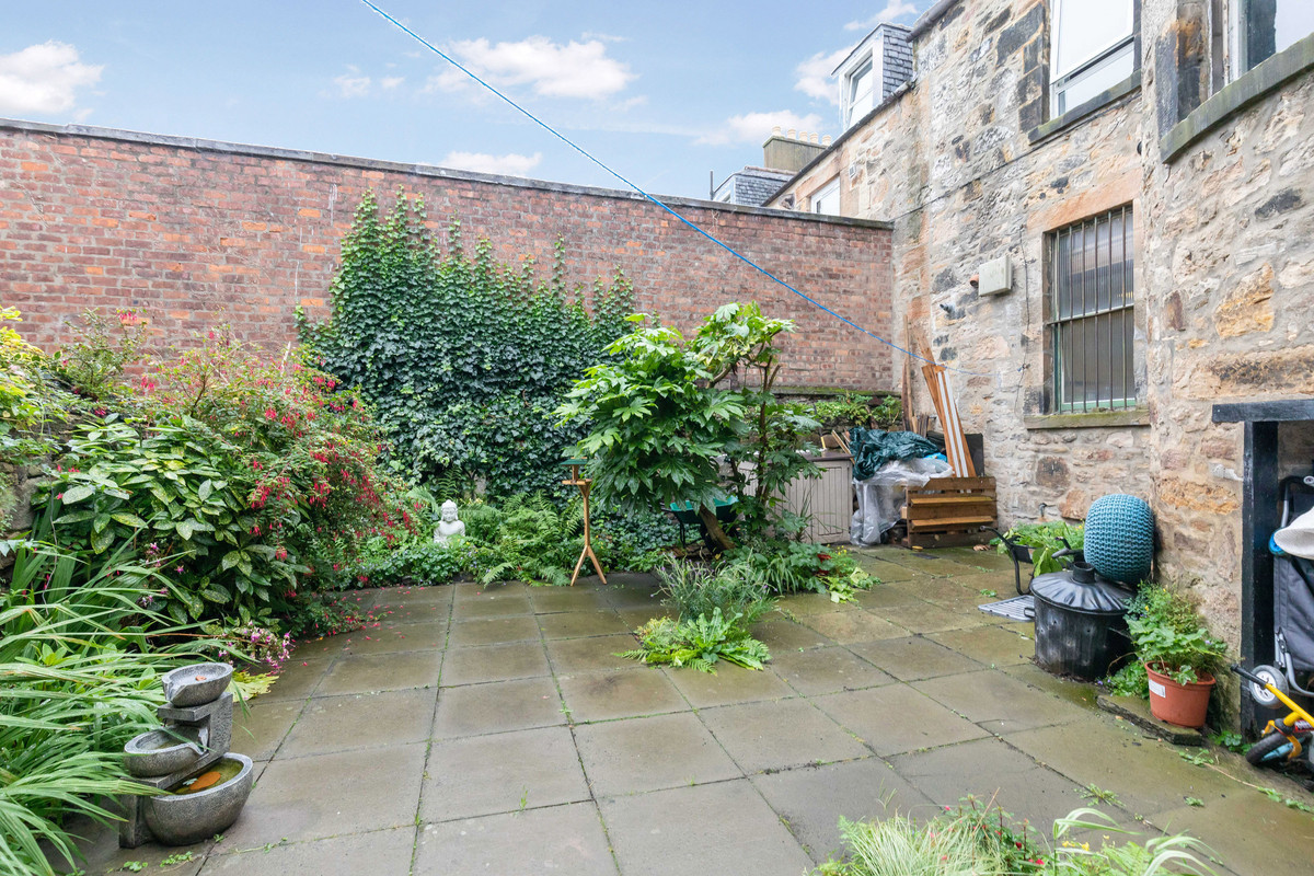 21-CommunalGardenA_6dc8-5d34-6794-9c89-8a86-e80e-b9c9-966b_20210928114146