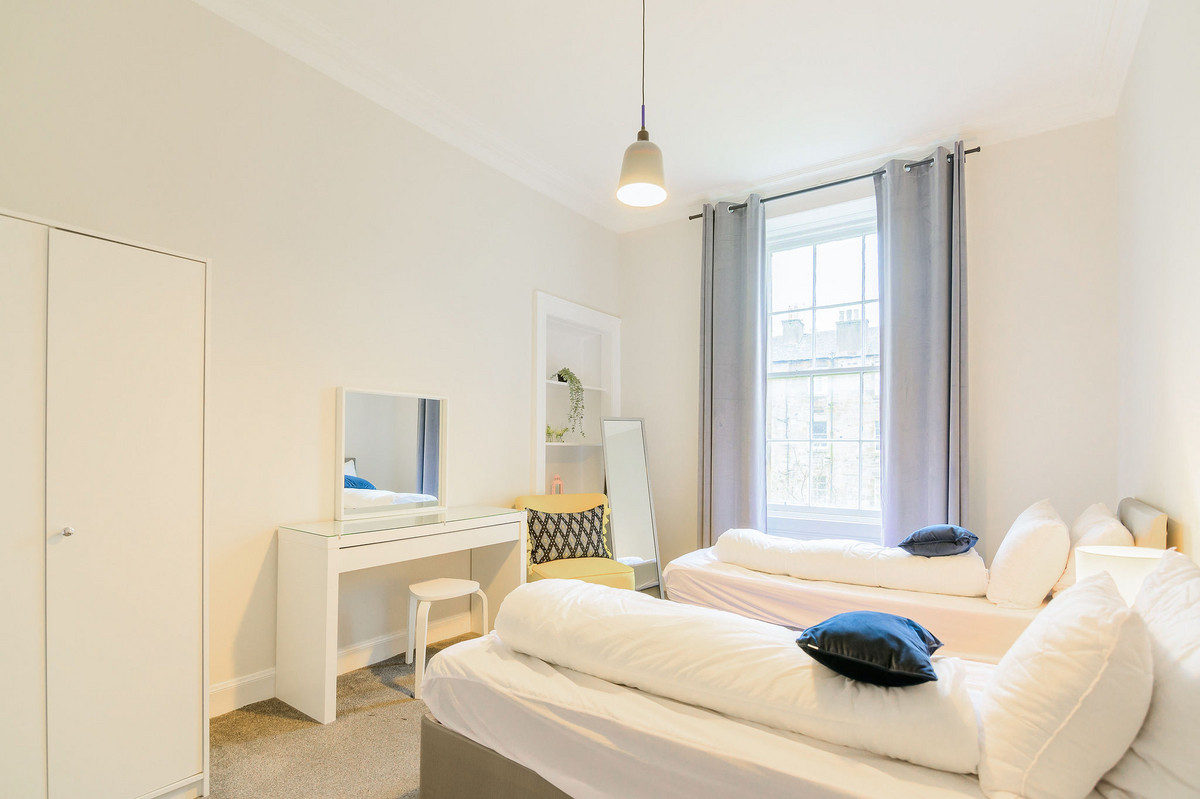 25-6-2F3-PanmurePlac_1780-c2cc-f70d-f9c5-a2e8-4643-427e-2f24_20240416101011