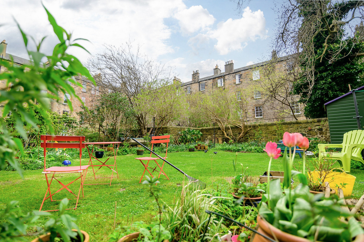 25-6-2F3-PanmurePlac_28e9-528a-9ea5-ae3e-15cb-6c7d-a021-ede0_20240416101058