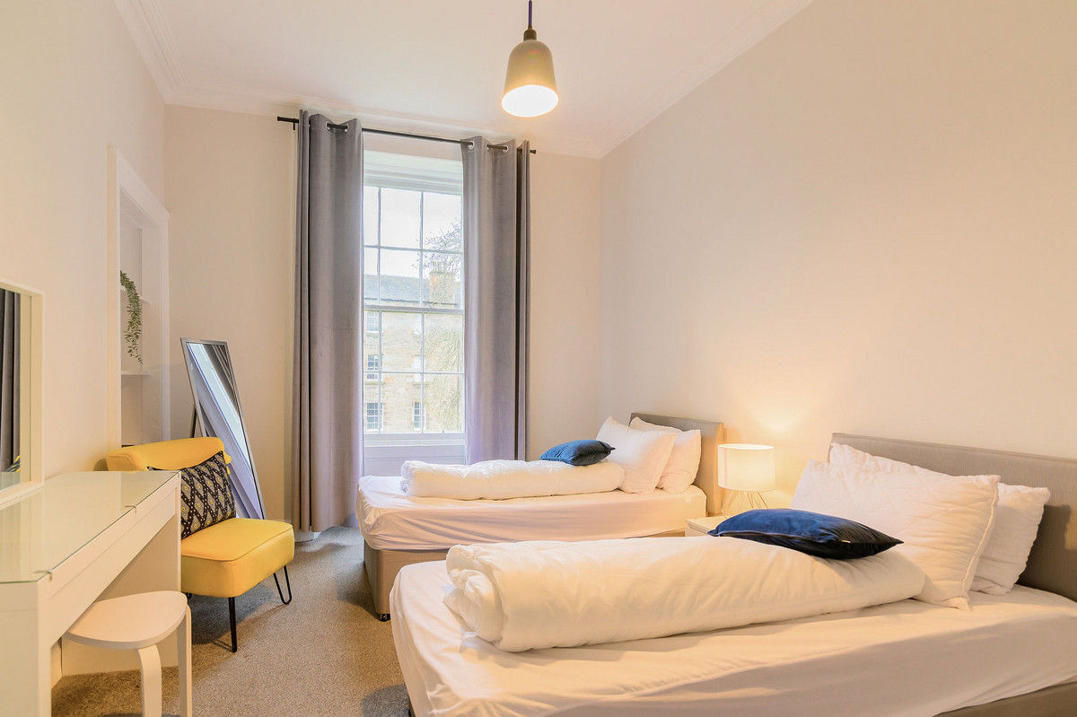 25-6-2F3-PanmurePlac_6226-246a-58fd-aa99-dc68-febc-8684-5633_20240416101147