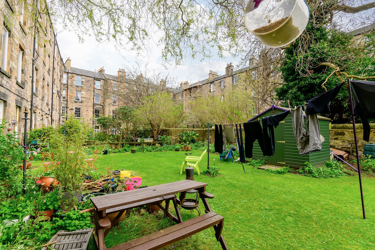 25-6-2F3-PanmurePlac_7eec-5ec6-9b0f-4cc1-a578-1d59-364c-b35f_20240416101026