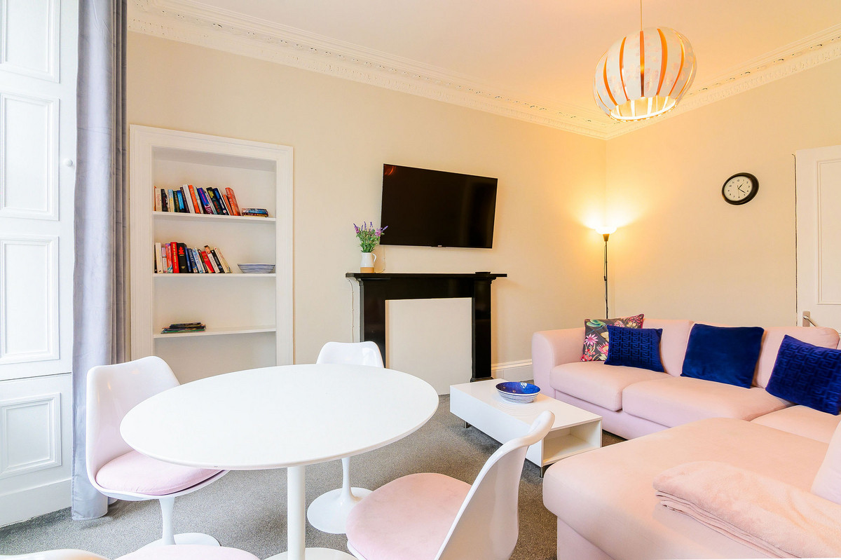 25-6-2F3-PanmurePlac_d1ed-7b7f-7c34-65d5-d18e-da2d-c08f-c32e_20240416101127