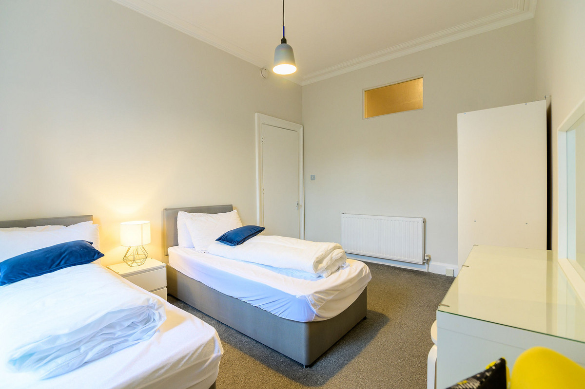 25-6-2F3-PanmurePlac_d6b6-044a-7a5c-2e02-0220-8483-e802-9155_20240416101051