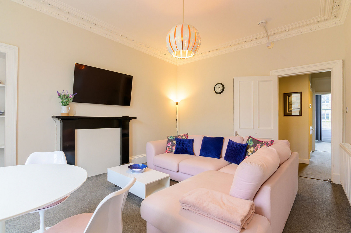 25-6-2F3-PanmurePlac_fec1-3636-c297-6c40-5456-ab17-b15c-acc4_20240416101045