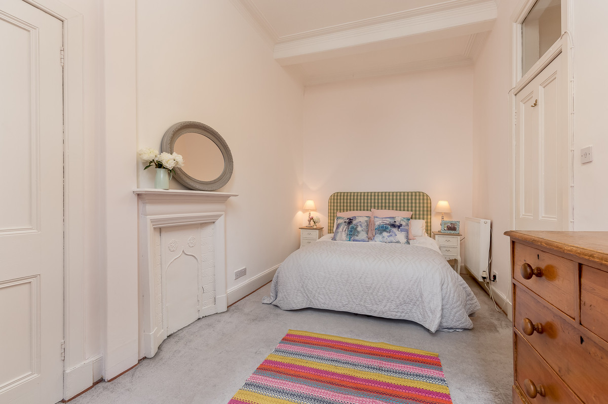 52636_49677_13_Hende_4ffa-bed7-fd6f-32b9-9b24-3b4b-22d2-6bb5_20210219075208