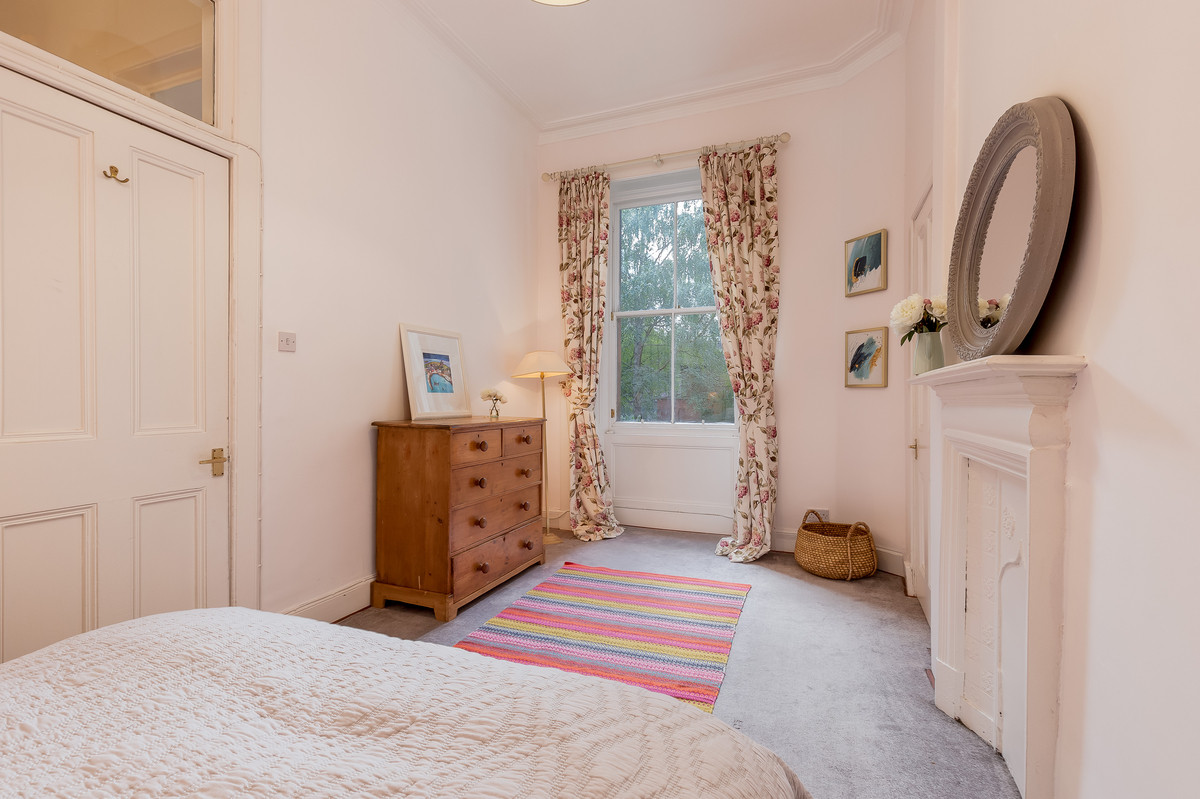 52636_49677_13_Hende_b30f-4ce7-5dfc-33aa-db9f-d070-f868-c02e_20210219075528