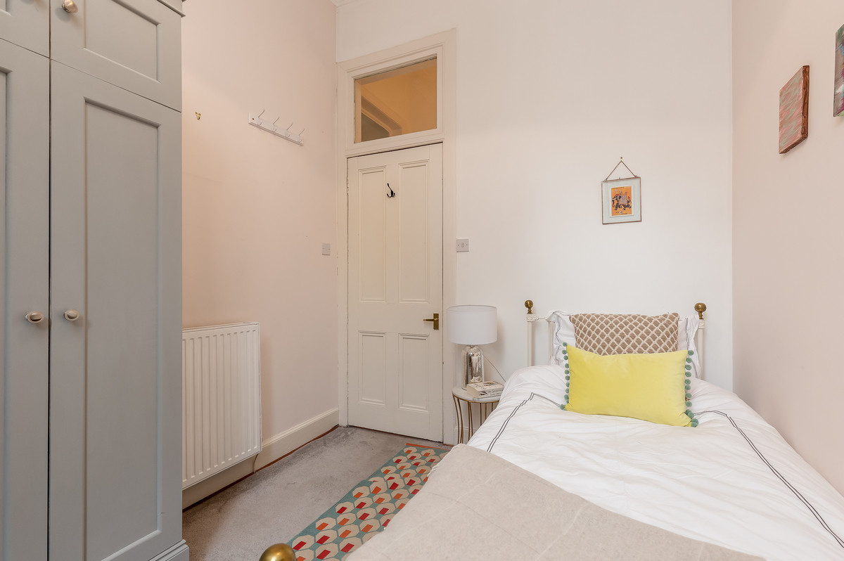 52636_49677_13_Hende_de6a-d93a-d4e1-40f5-a52f-ff04-759c-5454_20210219075212