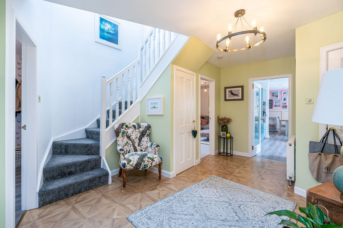 5Leithhead_internals_1bb5-0806-5196-f216-8a1c-6a39-6b98-cb4d_20240701032947