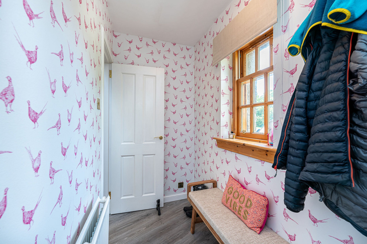 5Leithhead_internals_3723-a80c-cdb7-8a81-501c-76c8-bda8-b59f_20240701032941