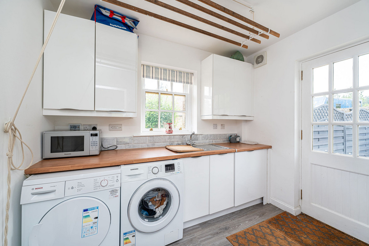 5Leithhead_internals_40d7-4693-6236-3cb8-49b1-5ddb-645b-e79a_20240701033009