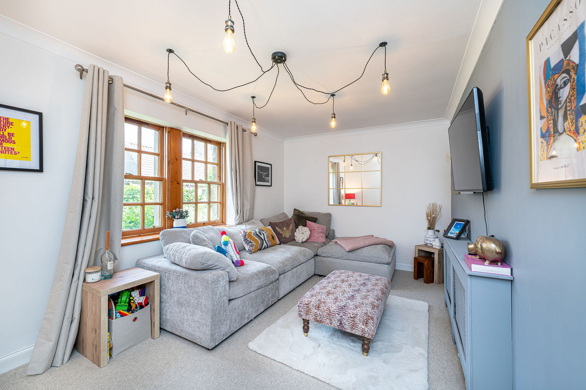 5Leithhead_internals_4d26-388b-9b07-ca85-2743-8185-b40f-3edb_20240701032933