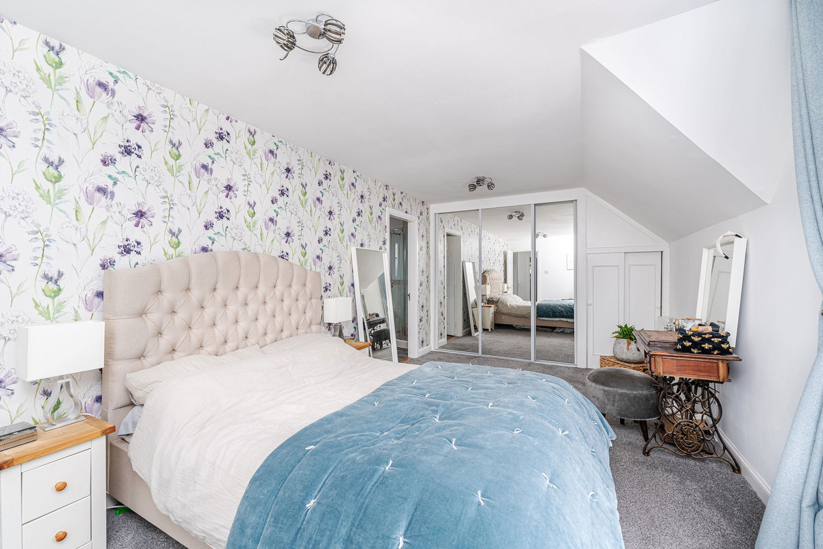 5Leithhead_internals_6ba2-01ac-03ec-7a00-2874-503b-765d-17f7_20240701032823