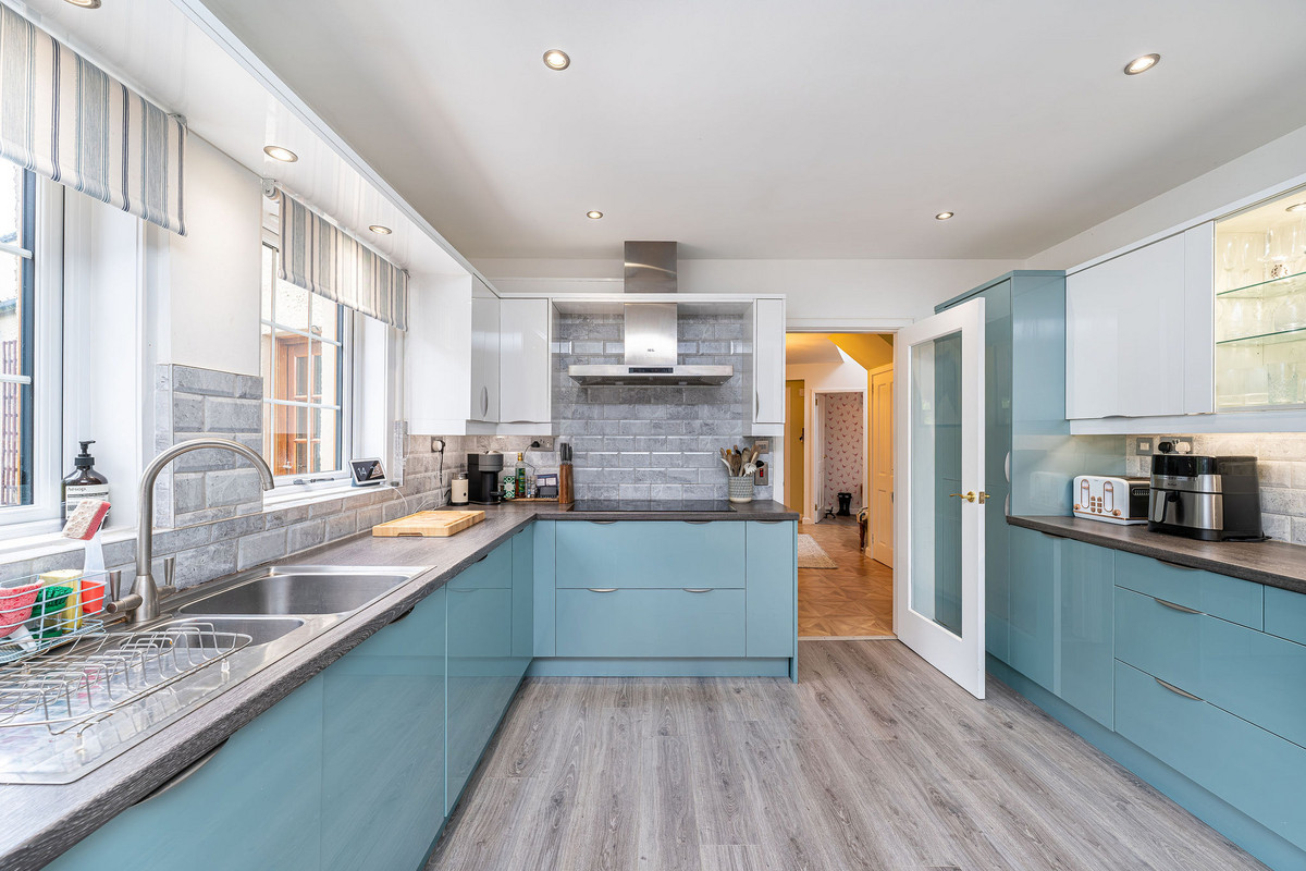 5Leithhead_internals_841a-10f0-e711-7fe3-20a8-1622-18e5-4082_20240701033001