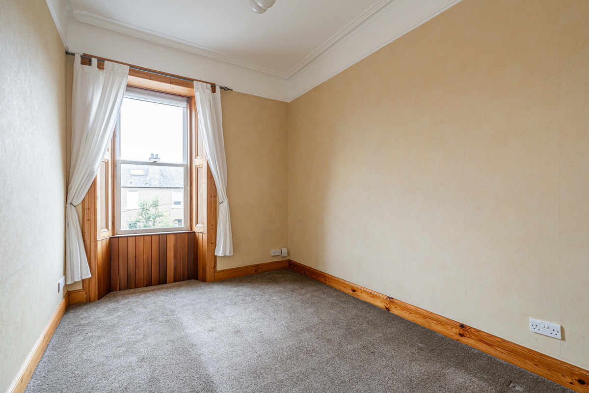 Bedroom-3-3-_eef2-bf5b-3949-f9bc-c467-6977-692e-6d6b_20250225100114