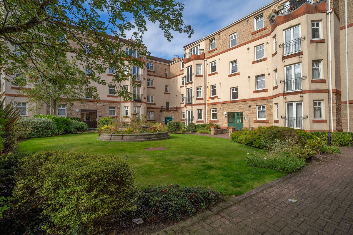 DSC01256_b2be-d3ac-4f74-5e8a-d966-0526-881e-1593_20240923094414