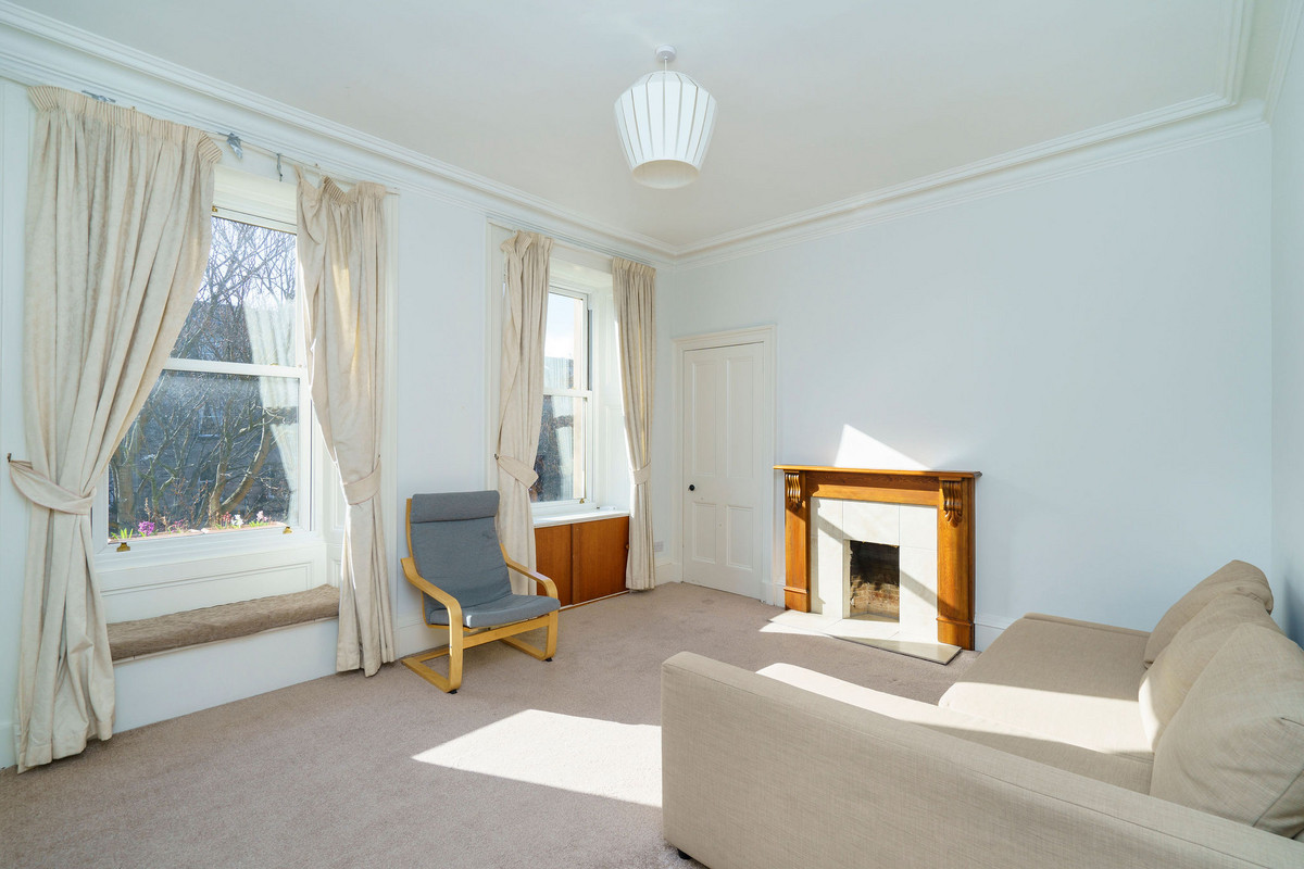 DSC8400_83c3-0dea-8274-03e0-1157-46d2-bdf7-6947_20250402093324