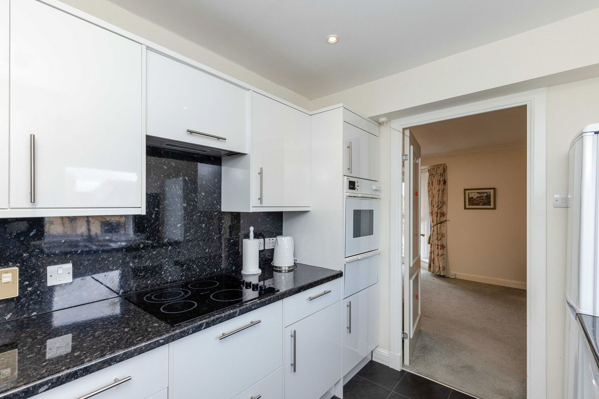 Interior-14_7c97-aca7-0567-ca9f-8a7f-9c73-aa83-07f5_20241104110355