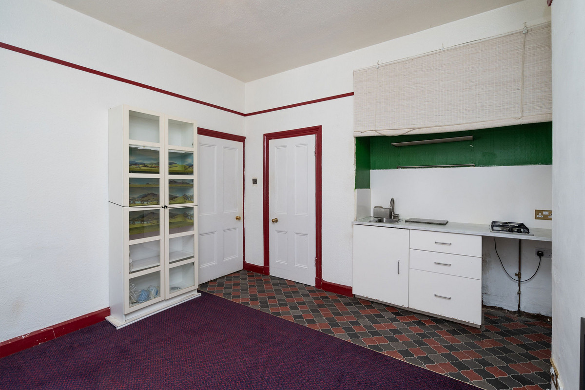 Interior004_fba3-74ca-e6f4-a12c-2296-efa9-4f49-b3ce_20250508121808