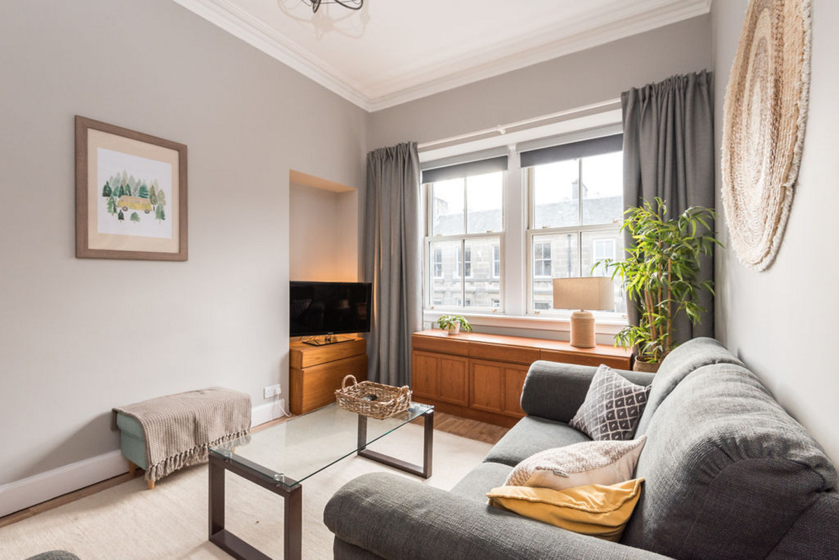 Interior15_2e04-ffbb-23f3-8cd9-0cd5-3512-8dc4-29f7_20221020020410