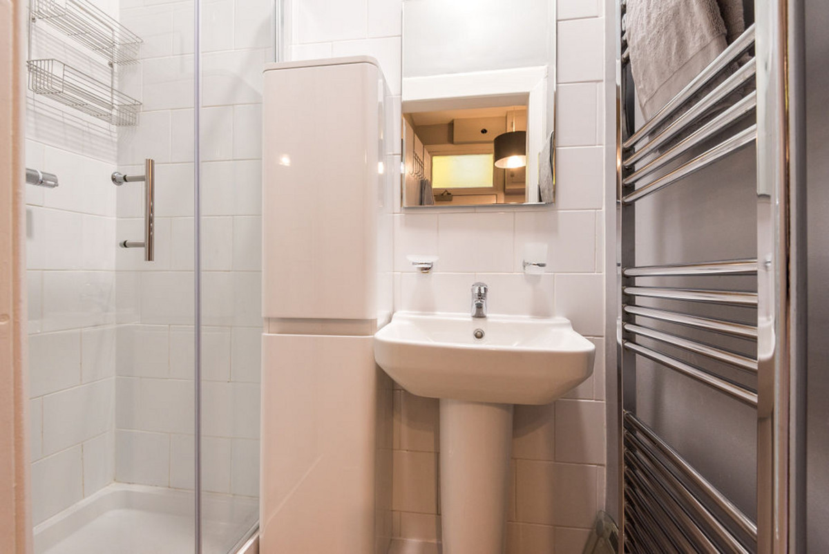 Interior25_a395-4573-b815-9d26-2d8a-0265-c67f-1044_20221020020422