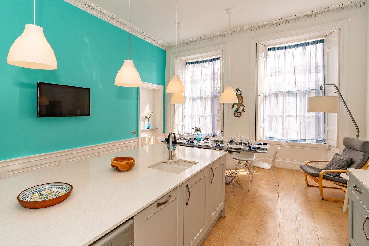 Interiors-16_688f-8bf2-b26e-a8a5-c365-bd2b-7da9-bf61_20240506114410