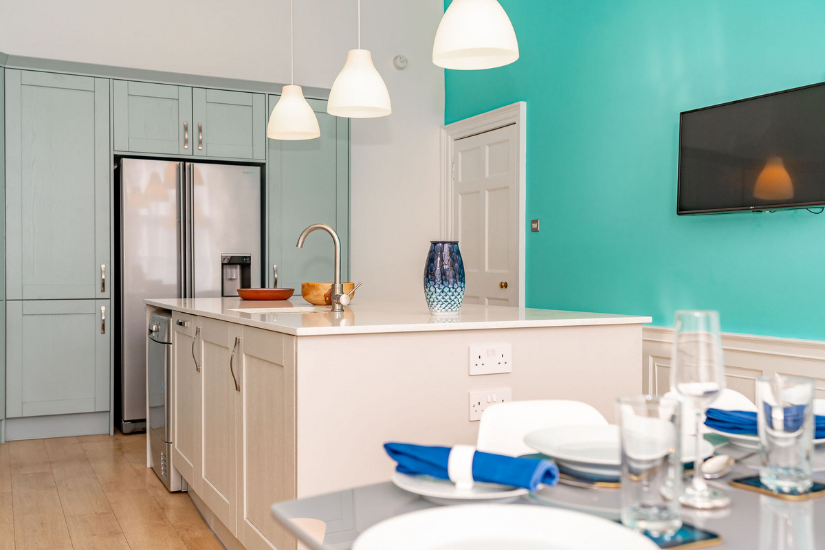 Interiors-20_09d4-7fb2-9682-49a8-12be-267d-5078-b17b_20240506114418