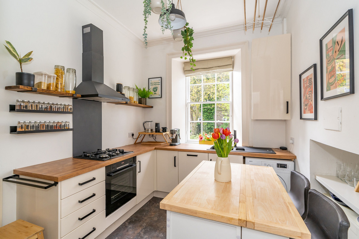 Interiors-28_f33d-bb62-ebef-2a38-05cf-b150-0cf4-29d7_20230526081945