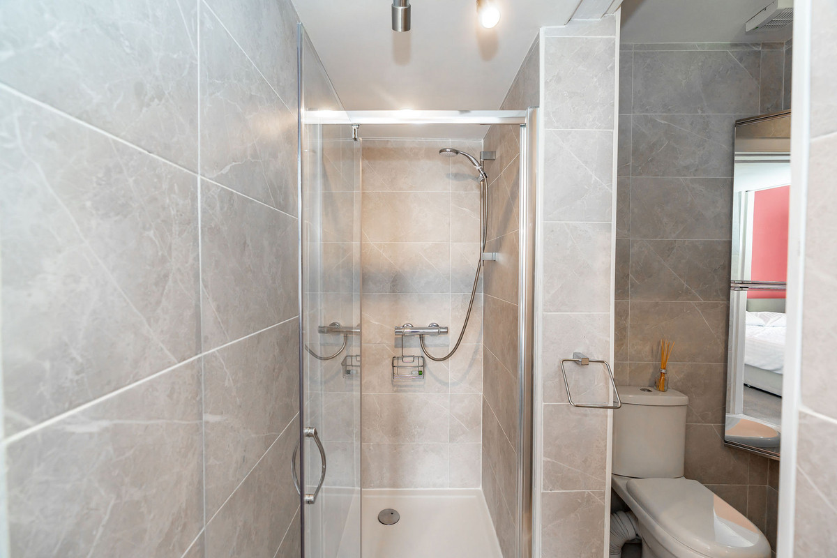 Interiors-37_9c47-658a-fc9d-eea9-f401-e7de-0d29-5faa_20240506114449