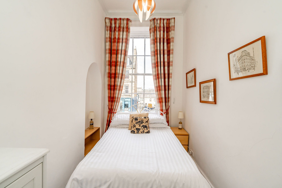 Interiors-40_90bd-34dd-d8d7-88f8-8040-b23e-f48f-7681_20240506114455