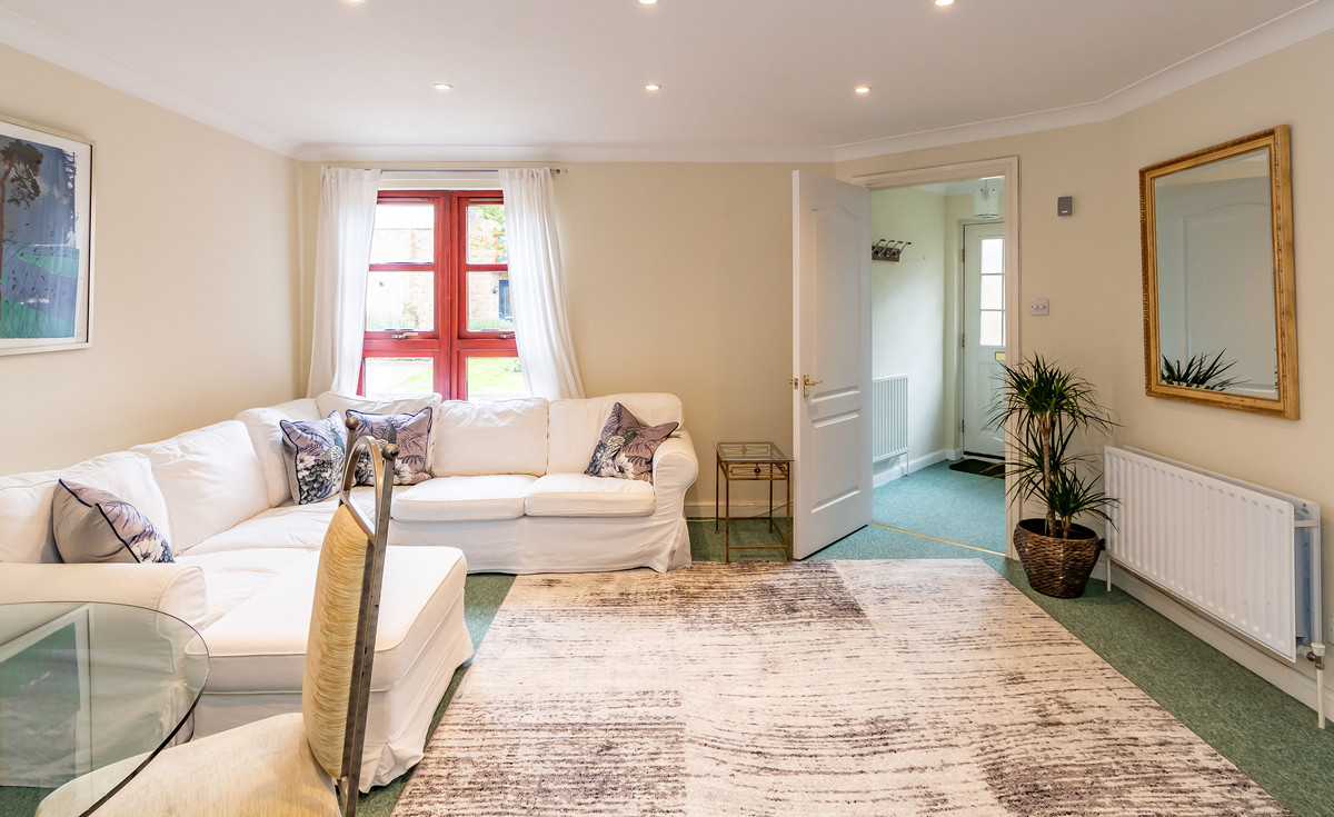 Interiors-5_b577-5d21-f9da-b7c2-bcdc-ab1a-0d70-48ac_20230814101141