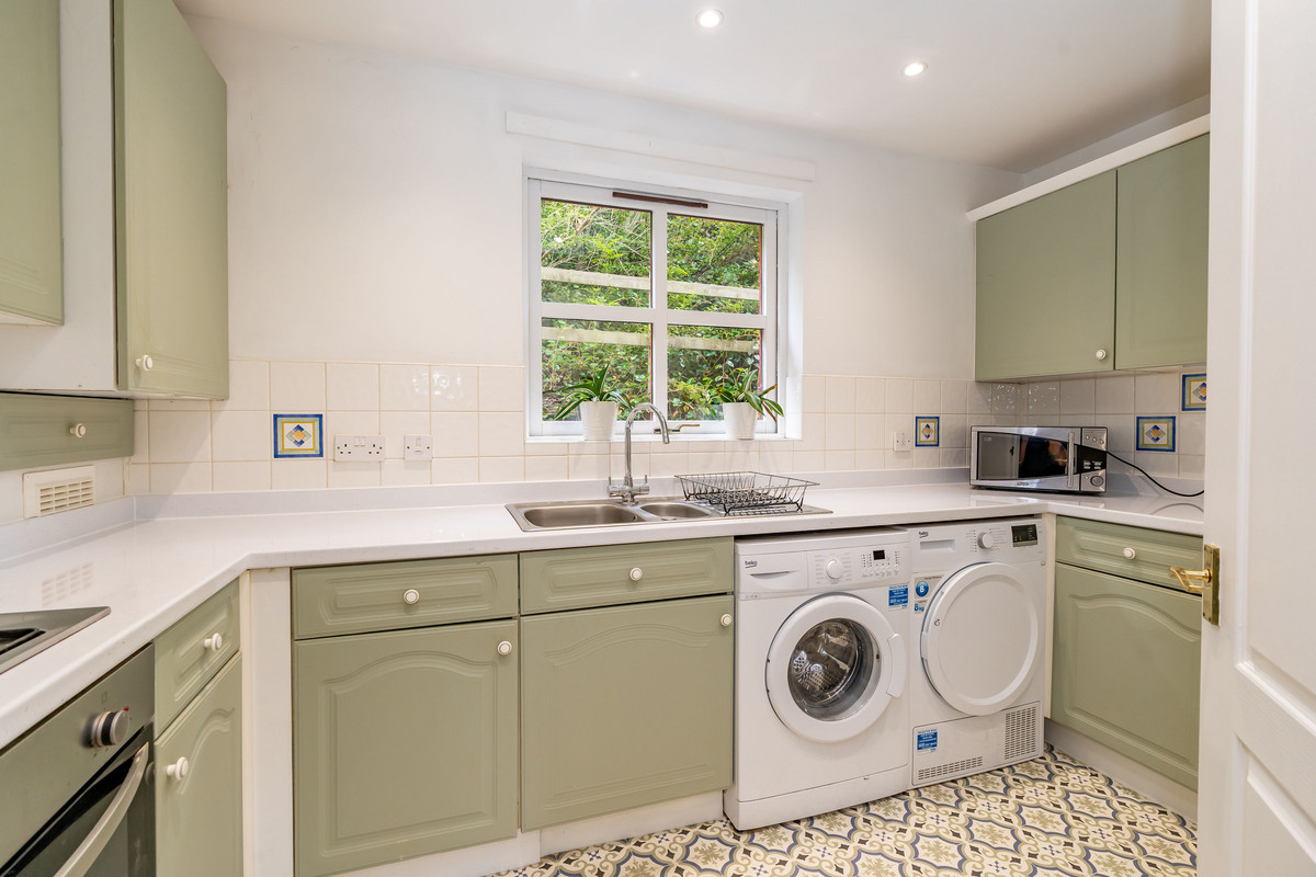 Interiors-9_4736-4aa7-e766-13a0-e6f7-364a-08df-ce83_20230814101152