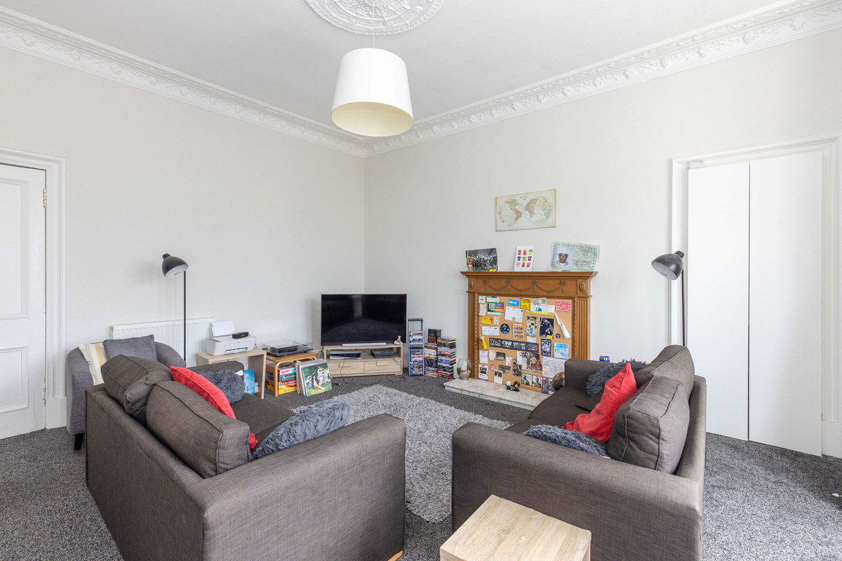 LoungeB_1370-c79d-f55b-c947-9f00-61a2-2cf3-3c9d_20230427074939