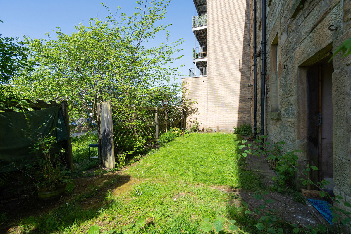 Rearexterior001_09d6-9b75-633b-0b1c-8973-531c-358f-9a99_20250508121830