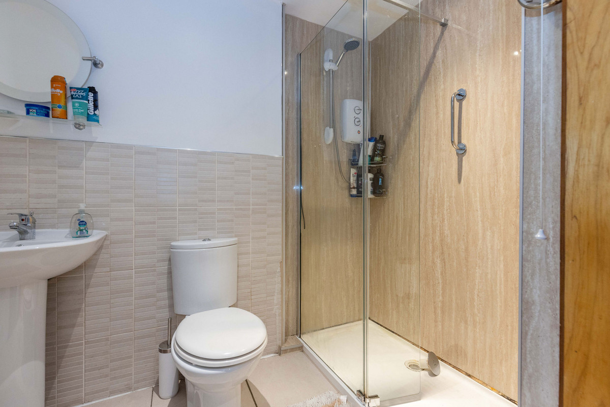 ShowerRoomA_c511-ead6-80f1-1a5b-1b22-dd38-7340-5217_20230427074944