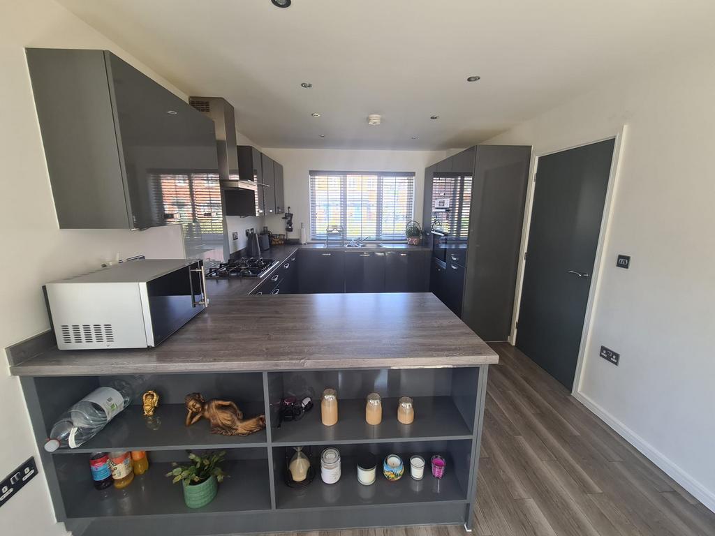 image-4-1024×1024-195