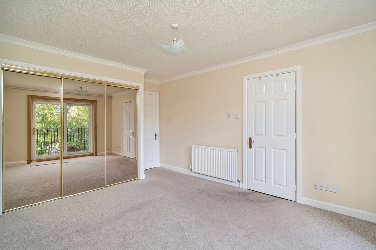 mirror6_8fd1-4fcf-b570-893f-1d4d-025c-5024-0fea_20250508123930